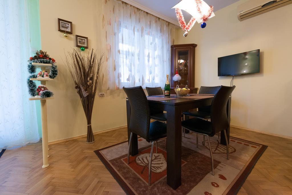 Sea Garden Plaza Apartment - Free Parking Burgas Extérieur photo